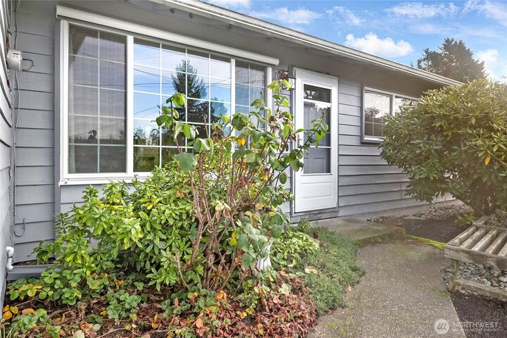 Property Photo: 29526 47th Avenue S WA 98001