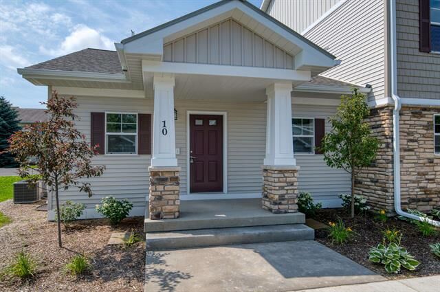 Property Photo: 1548 Simsbury Street MI 49686