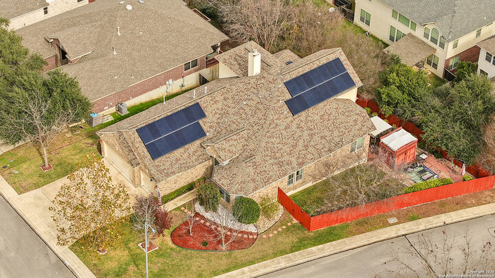 Property Photo:  1402 Mesa Crk  TX 78258 