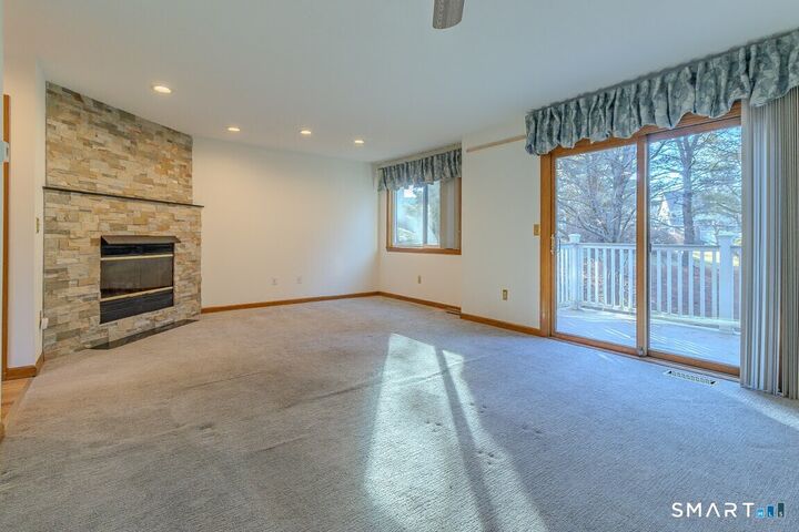 Property Photo:  261 Foxboro Drive 261  CT 06111 