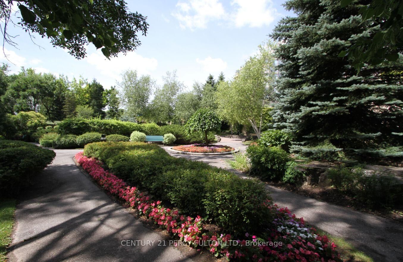 Photo de la propriété:  20 Guildwood Parkway 1416  ON M1E 5B6 