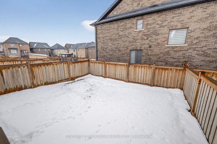 Property Photo:  1965 Boyes Street  ON L9S 0P2 