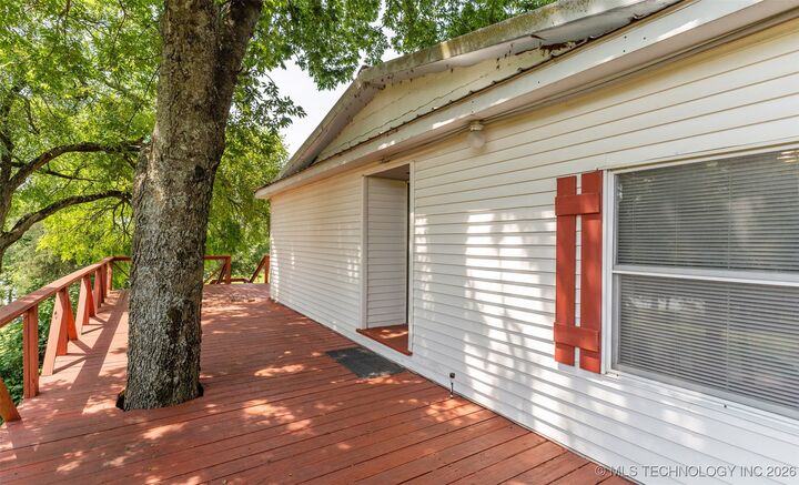 Property Photo:  5038 E 422 Road  OK 74330 