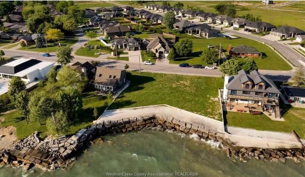 Property Photo:  200 Robson Rd Lot #2  ON N8H 5R1 