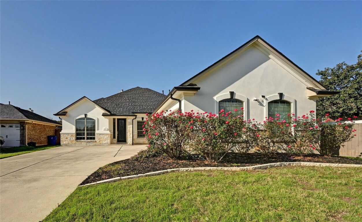 Property Photo:  205 Cherry Laurel Drive  TX 78613 