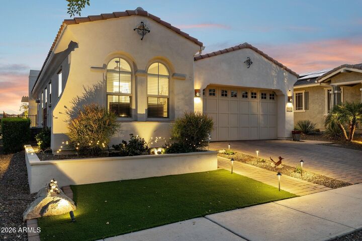 Property Photo:  20741 W Minnezona Avenue  AZ 85396 