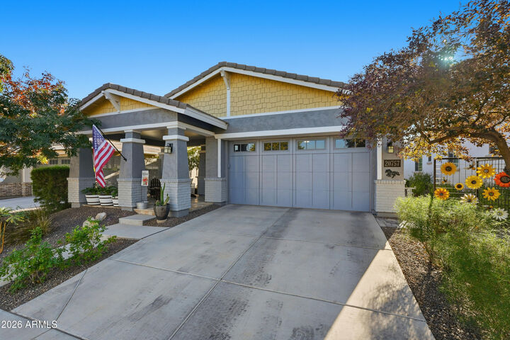 Property Photo:  20757 W Minnezona Avenue  AZ 85396 