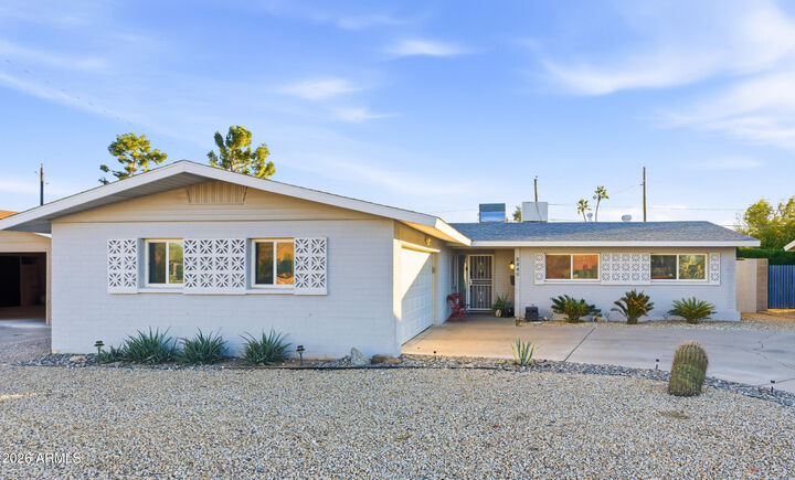 Property Photo:  8449 E Jackrabbit Road  AZ 85250 