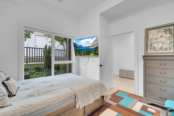 Property Photo:  15030 28 Avenue 24  BC V4P 0H3 