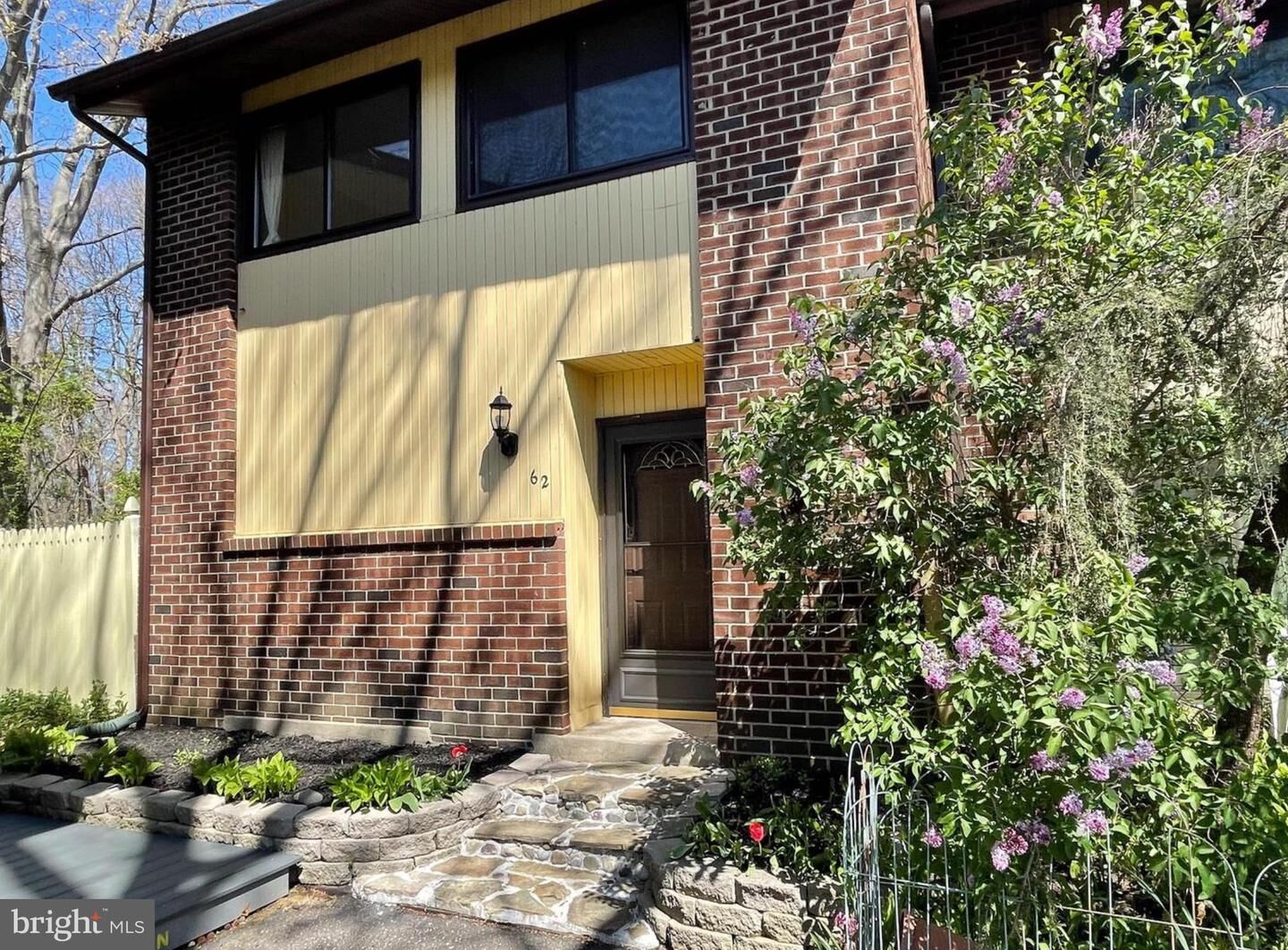 Property Photo:  62 Juniper Court  NJ 08096 