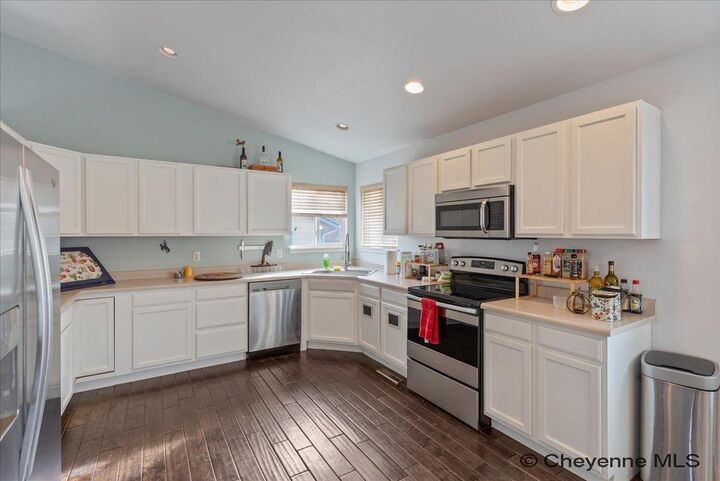 Property Photo:  2100 Meadow Dr  WY 82001 