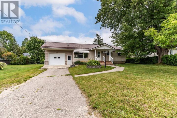 Property Photo: 371 Hunter Street ON N0H 2T0