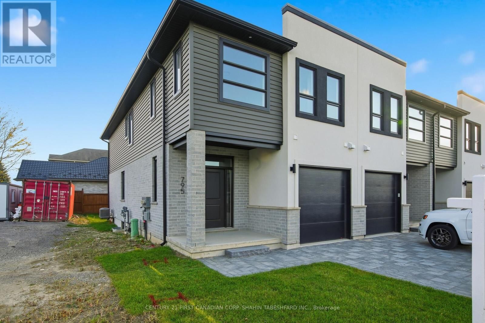 Property Photo:  837 Catalpa Square  ON N6G 5B1 