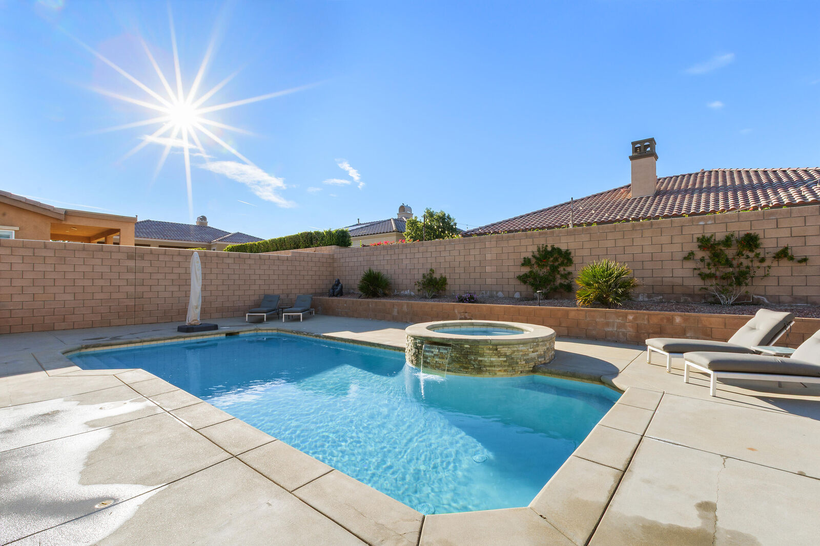 Property Photo: 73824 Da Vinci Court CA 92211