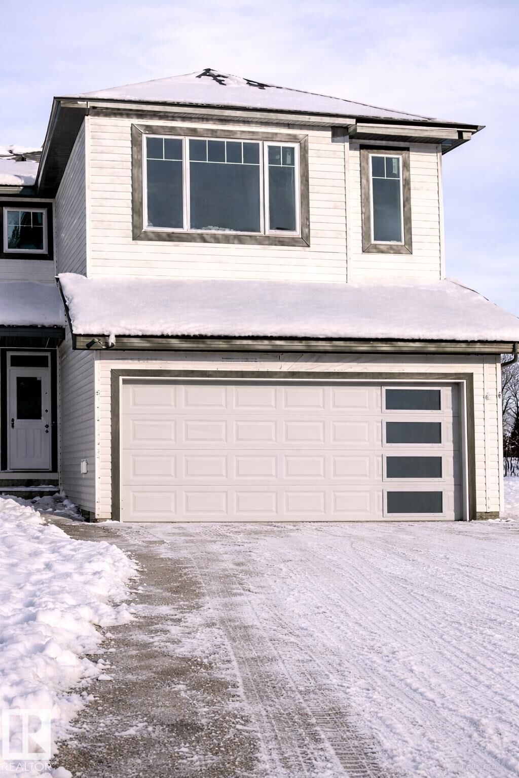 Property Photo:  30 Elsinore Place NW  AB T5X 0M6 