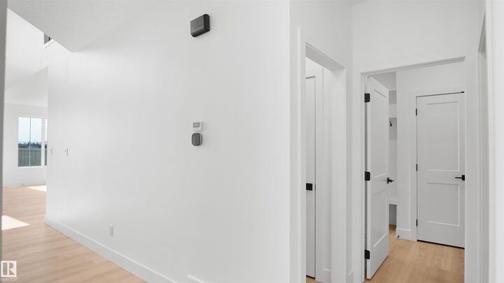 Property Photo:  807 30 Avenue NW  AB T6T 2V3 