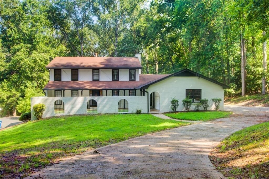 Property Photo:  2085 High Point Trail SW  GA 30331 