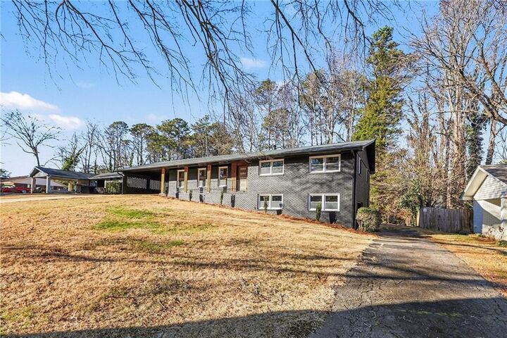 Property Photo: 570 Carlouetta Road SW GA 30126