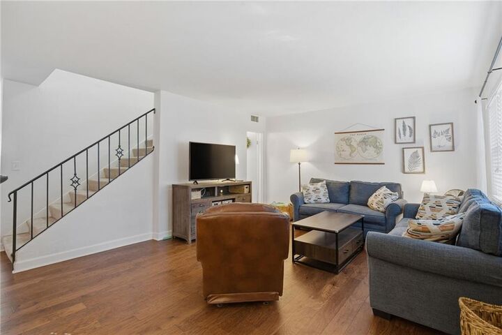 Property Photo:  285 Lakemoore Drive NE B  GA 30342 