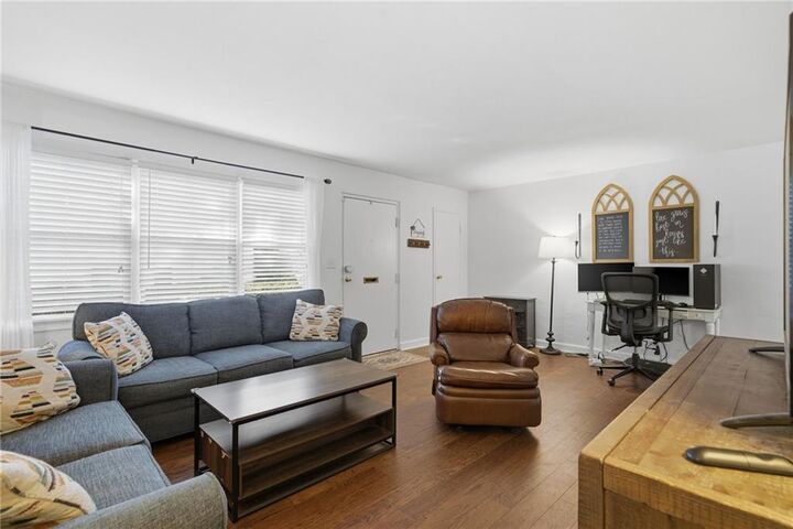 Property Photo:  285 Lakemoore Drive NE B  GA 30342 