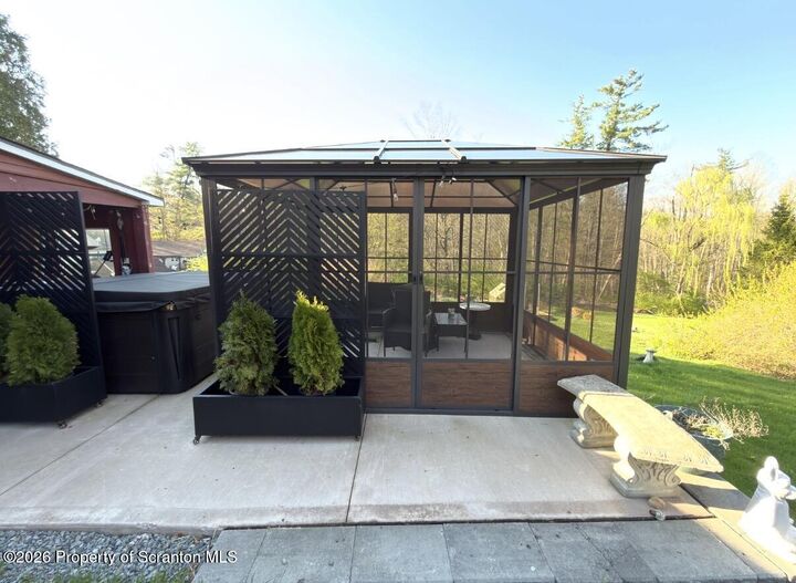 Property Photo:  338 Bailey Street  PA 18411 