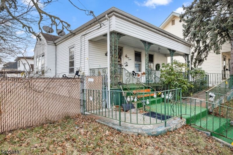 Property Photo:  37 Raritan Rd  NJ 07036 