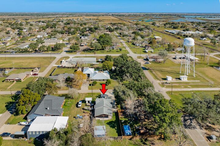 Property Photo:  1614 Avenue F  TX 77534 