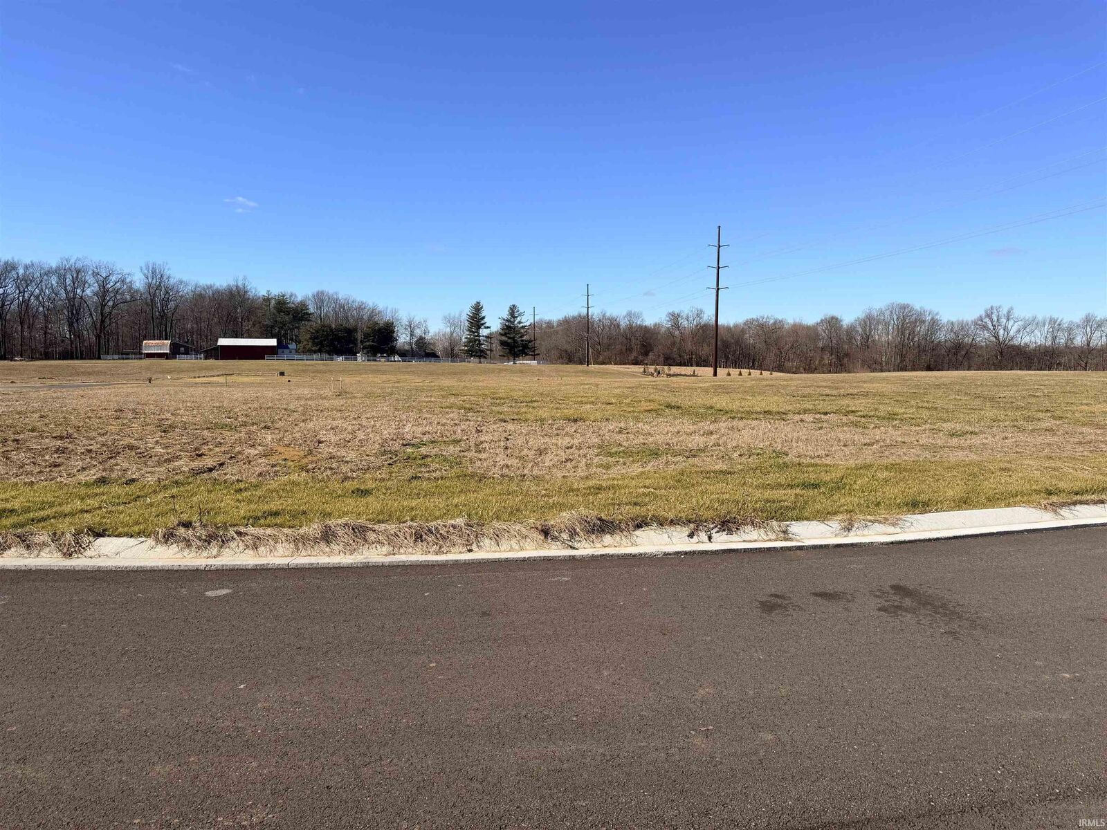 Property Photo:  1014 Saddlebrooke Circle 6  IN 47610 