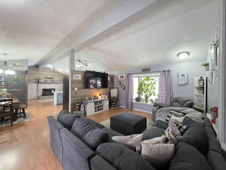 Property Photo:  1201 S Buffalo Bill Ave  NE 69101 