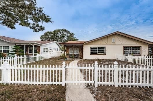 Property Photo:  1418 Aries Lane  FL 33755 