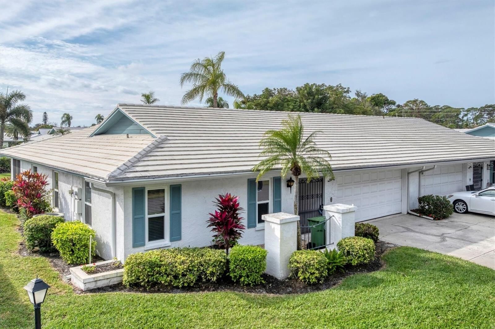 Property Photo:  7401 7th Avenue W 5807  FL 34209 