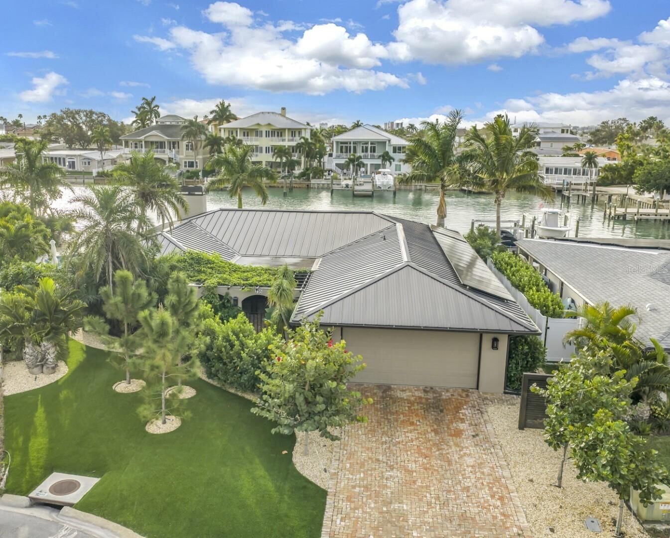 Property Photo:  735 126th Avenue  FL 33706 