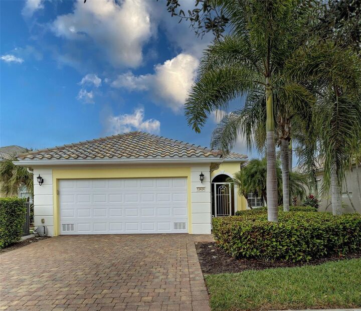 Property Photo:  13424 Coluccio Street  FL 34293 