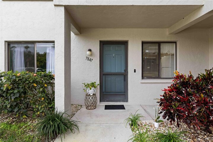 Property Photo:  7847 Eagle Creek Drive  FL 34243 