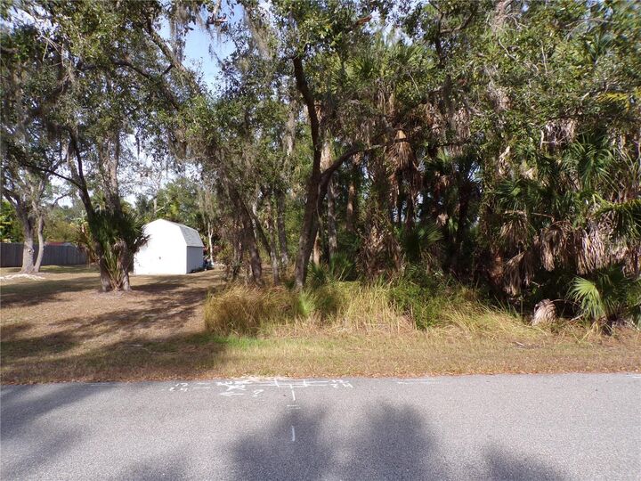 Property Photo:  Evangelina Lane  FL 34286 