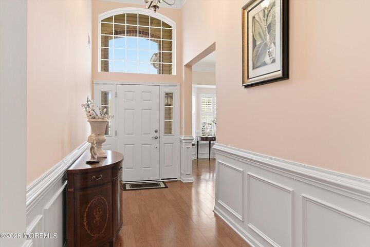 Property Photo:  10 Iverness Court  NJ 08731 