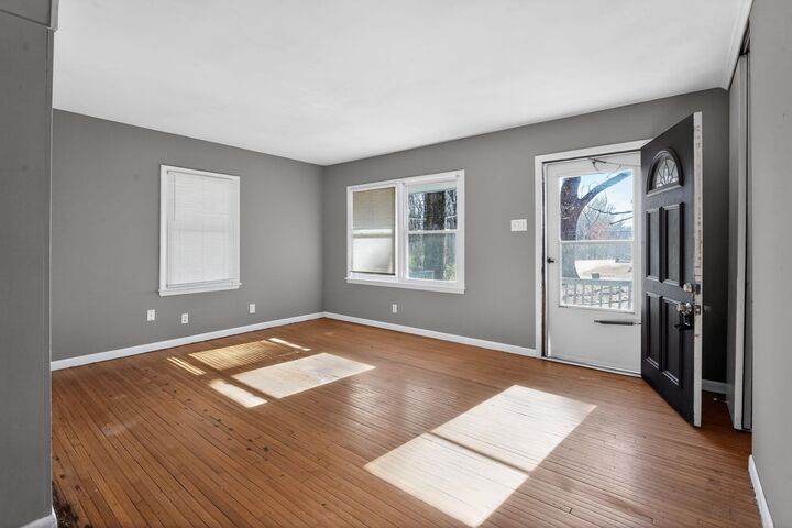 Property Photo:  1380 North Dr  TN 38109 