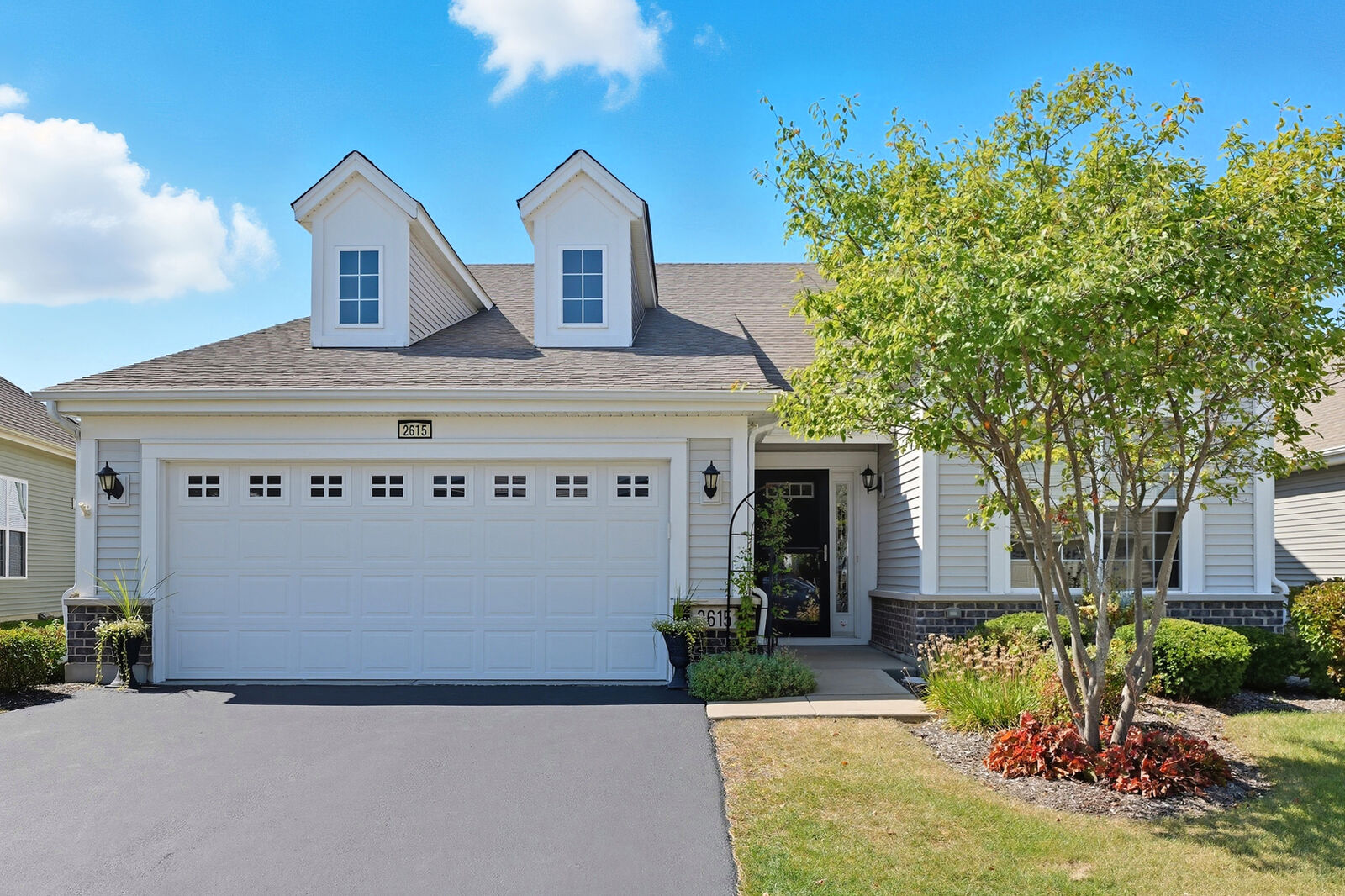 Property Photo:  2615 Cranbrook Street  IL 60564 