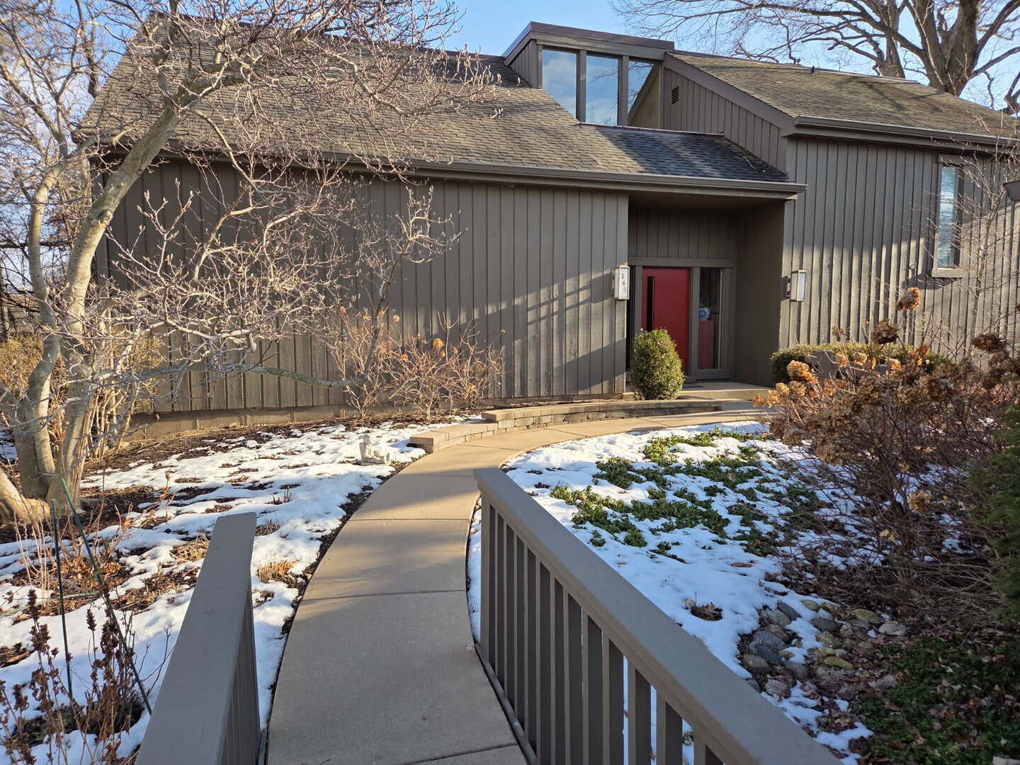 Property Photo:  563 Woodview Road  IL 60010 