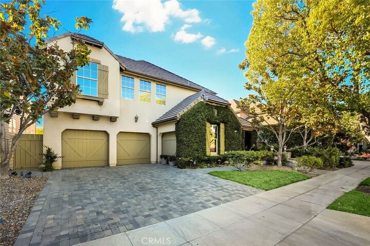 Property Photo:  27052 Island Road  CA 91355 