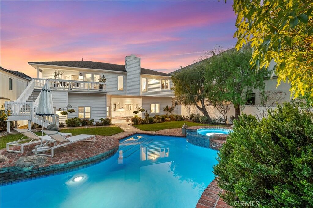 Property Photo:  520 Kings  CA 92663 