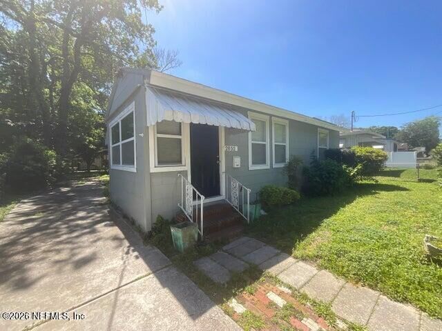 Property Photo:  2052 W 14th Street  FL 32209 