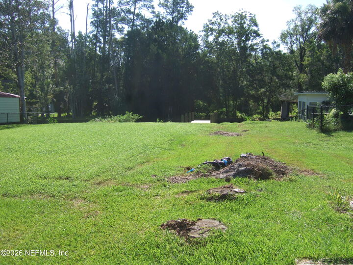 Property Photo: 139 Park Drive FL 32189