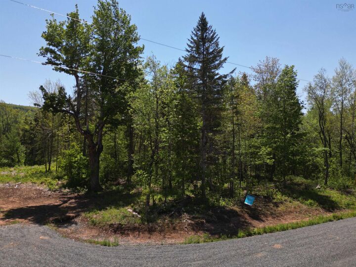 Property Photo:  17 Glades Run  NS B0M 1Z0 