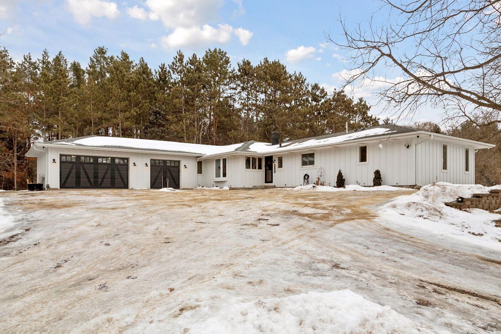 Property Photo:  9353 Stonebridge Trail N  MN 55082 
