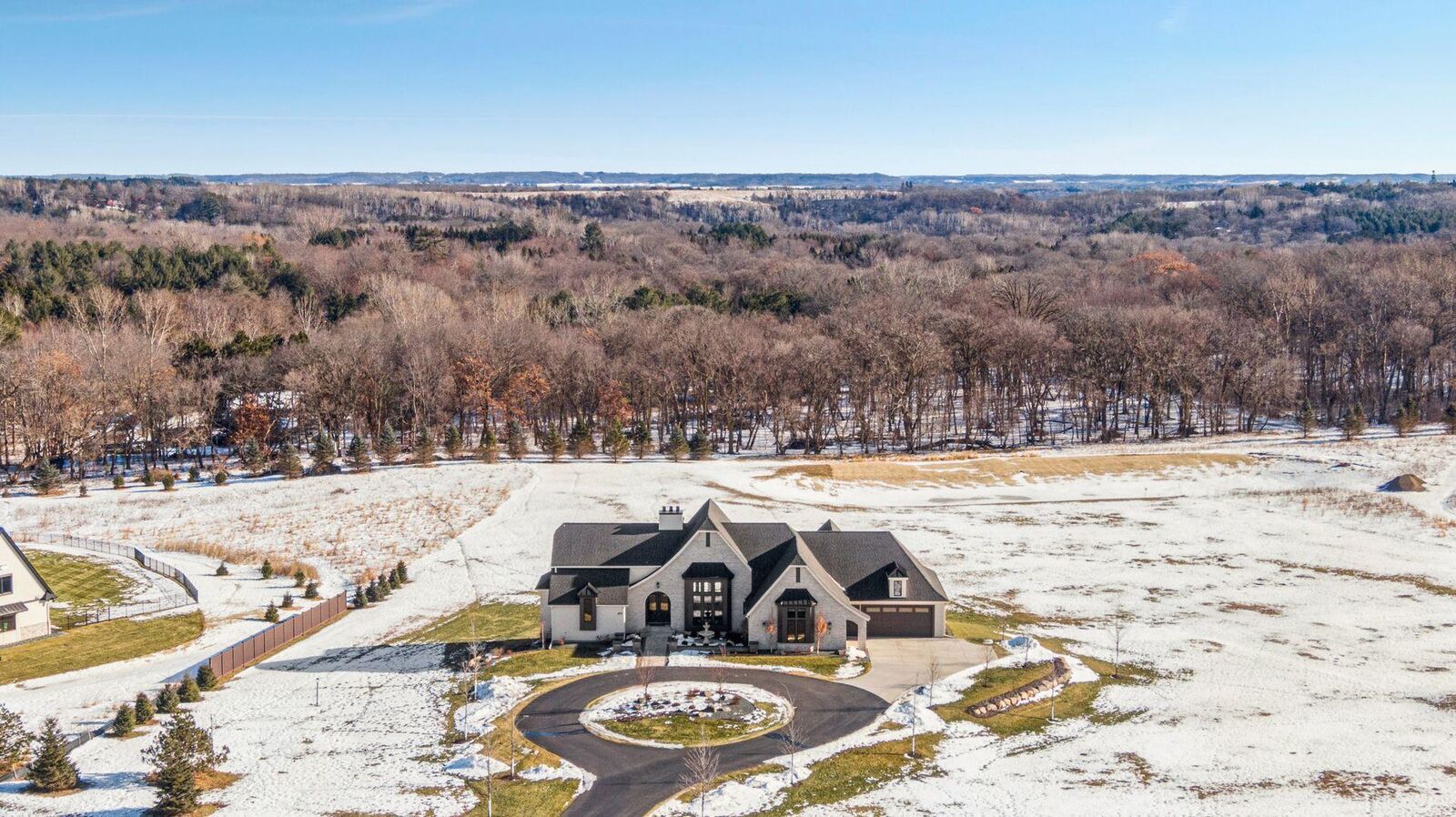 Property Photo:  5671 Oakridge Trail S  MN 55001 