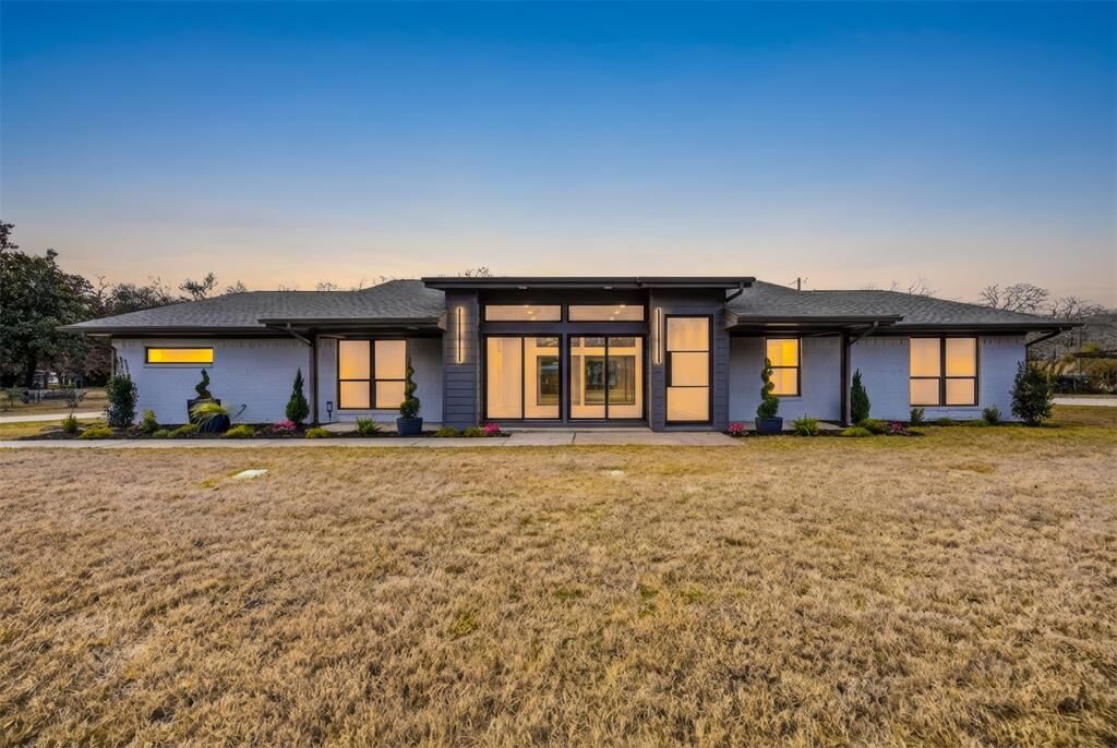 Property Photo:  1412 Daryll Lane  TX 76262 