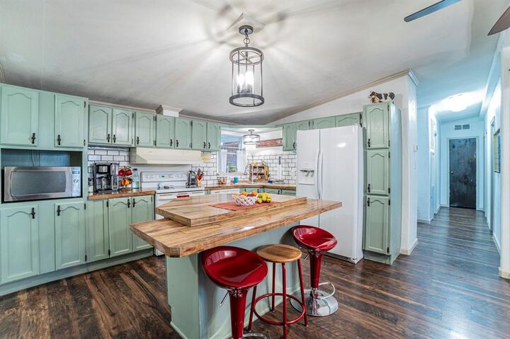 Property Photo:  13589 Sam Reynolds Road  TX 76247 