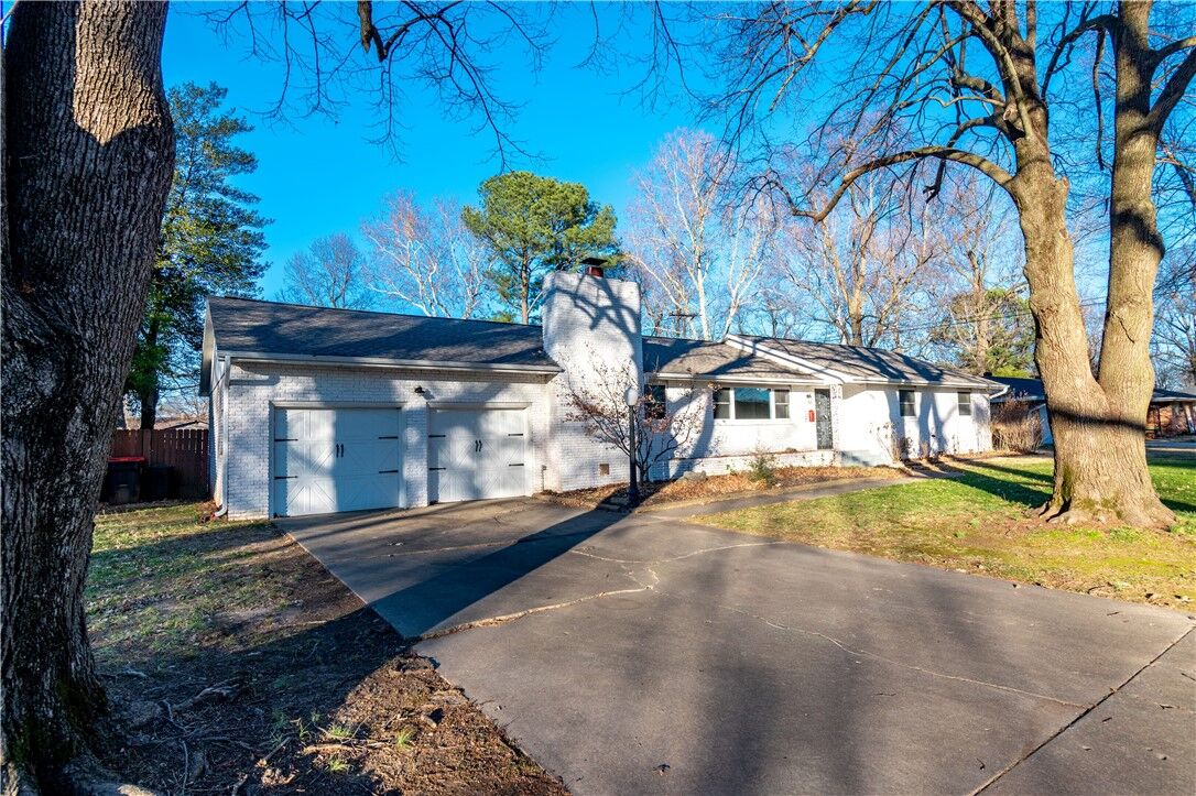 Property Photo:  126 Rogers Circle Drive  AR 72764 