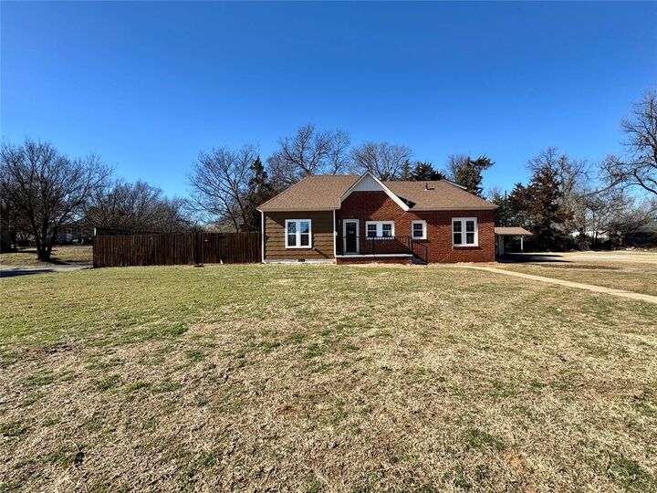 Property Photo: 728 S 13th Street OK 73018